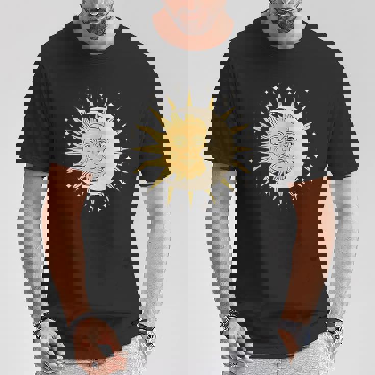 月 太陽 美的 神秘的 Tシャツ 面白い贈り物