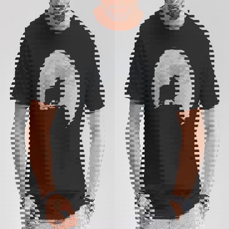 月と犬のシルエット シェルティーシェットランドシープドッグ Tシャツ 面白い贈り物