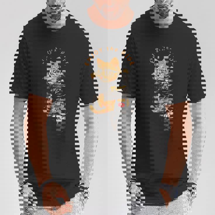 猫 おもしろ バイク オートバイ ねこ ライダース バイカー 面白い ネコ Tシャツ 面白い贈り物