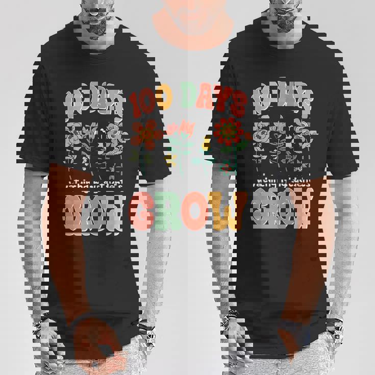 生徒たちの成長を見守る100日 学校教師の100日 Tシャツ 面白い贈り物