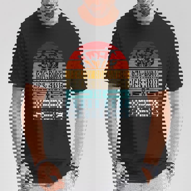 私は金物屋の男たちを長い間ロマンチックな散歩を楽しんでいます Tシャツ 面白い贈り物