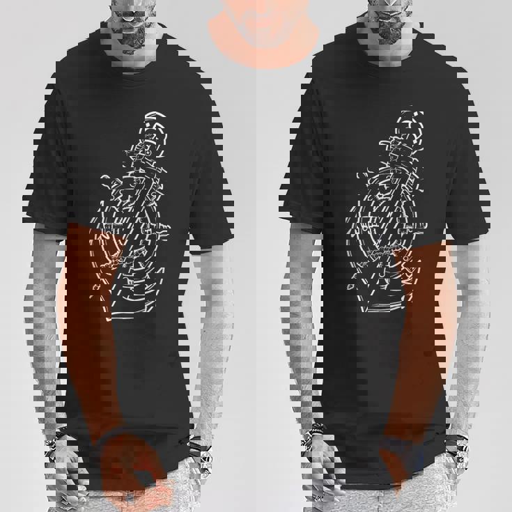 船員、スキッパー、船員のための帆船アンカーとボート。 Tシャツ 面白い贈り物