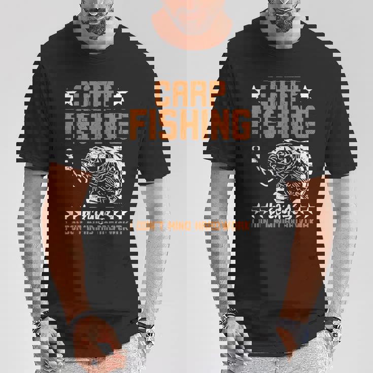 苦労をいとわないからこそのカープフィッシング Tシャツ 面白い贈り物