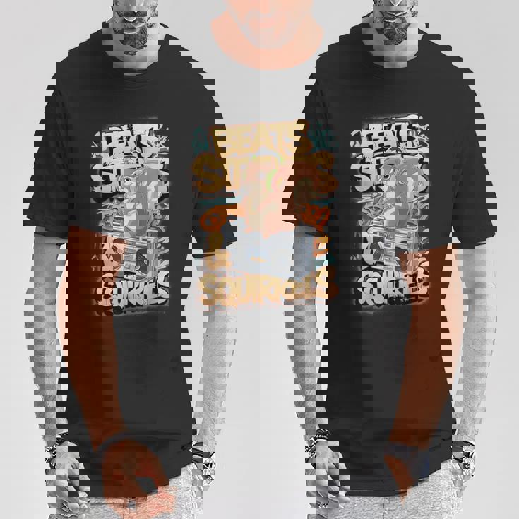 都市公園の都会のリス スタイリッシュで楽しいどんぐりアドベンチャー Tシャツ 面白い贈り物