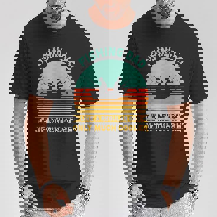 釣りバカ日誌 普通のパパよりカッコイイ！？ おとっつぁん フィッシャー 父 魚 フィッシング Tシャツ 面白い贈り物