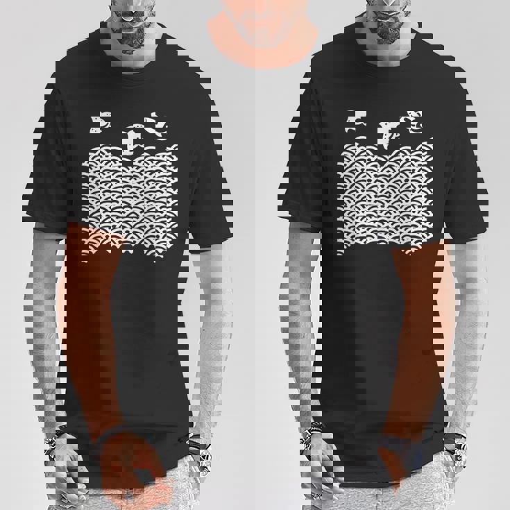 青海波文様 浜千鳥 ロケット 日本の夏 和柄 波 海 ビーチ 鳥 おもしろ 幾何学模様 伝統柄 オリジナル Tシャツ 面白い贈り物