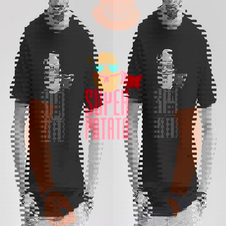 面白いかわいいスーパーポテトアニメ衣装グラフィックデザイン。 Tシャツ 面白い贈り物