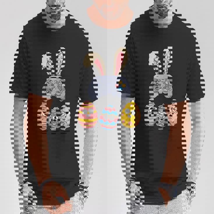 面白いイースタービデオゲームコントローラーと卵 Tシャツ 面白い贈り物