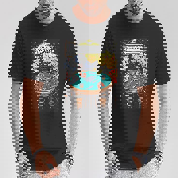 面白い猫のグラフィックプレイの猫ポーカープレイヤーは深刻なポーカーをプレイします Tシャツ 面白い贈り物