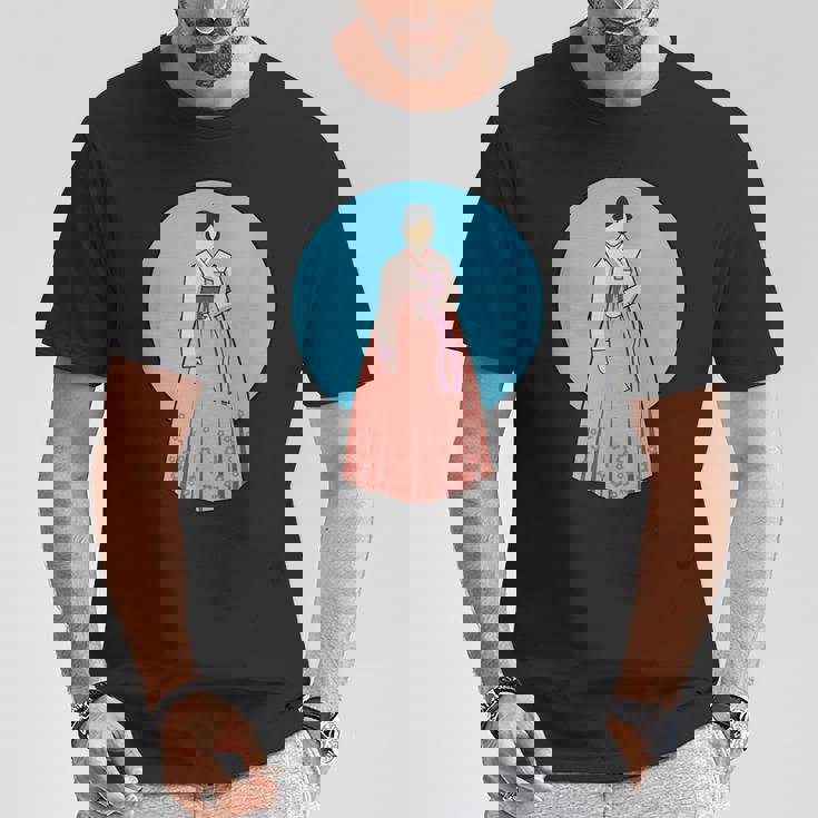 韓国伝統韓服を着た韓国の美少女 Tシャツ 面白い贈り物