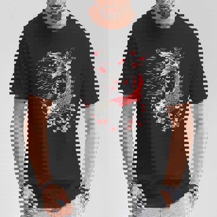 鯉 桜 桜 季節 錦鯉 魚 アジアン Tシャツ 面白い贈り物