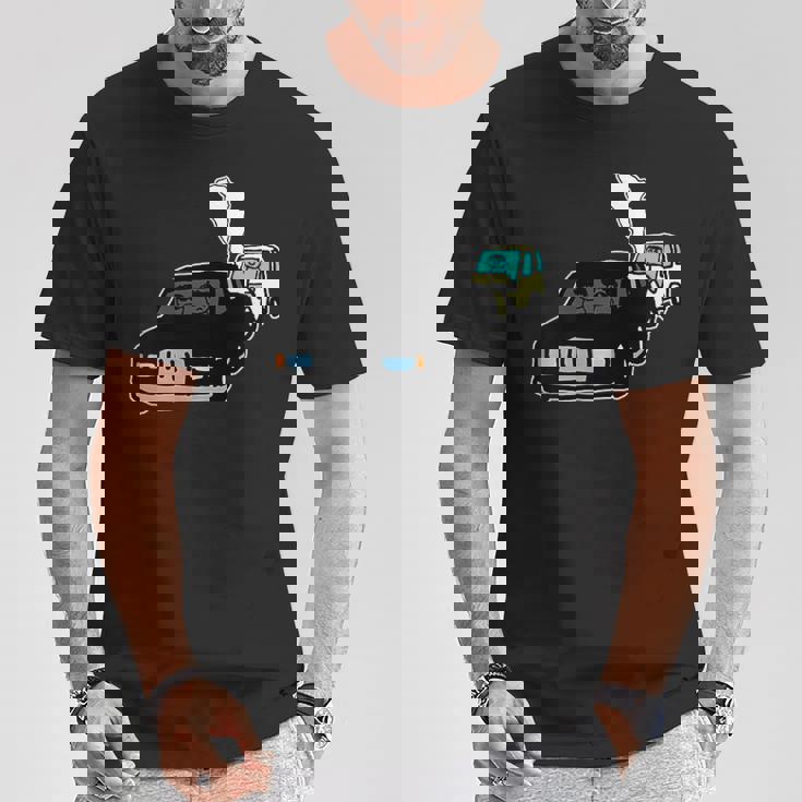 黒塗りの高級車よりも怖い無車検の軽自動車 Tシャツ 面白い贈り物