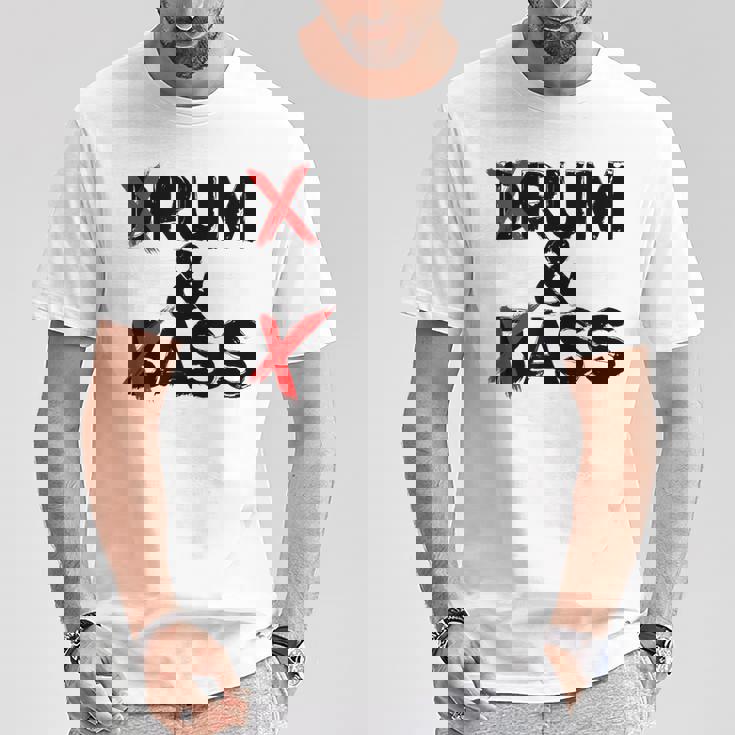 Drum And Bass Rum & Ass Tシャツ 面白い贈り物