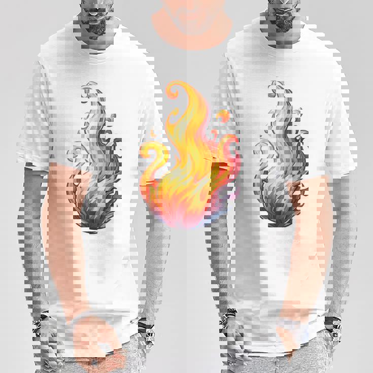 Fire Element Flameのグラフィックアート。あらゆる年齢の方に。 Tシャツ 面白い贈り物