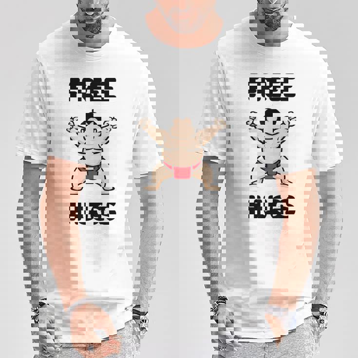 Free Hugs おもしろ相撲力士 相撲ハグ カワイイ相撲ハグ Tシャツ 面白い贈り物