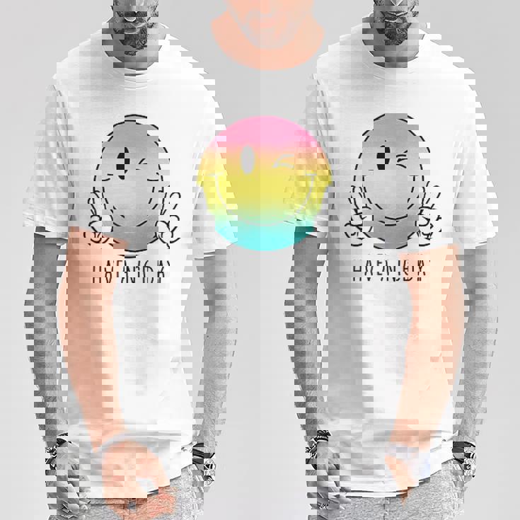 Have A Nice Day Winkingmile Face Peace Wink Happy Face Tシャツ 面白い贈り物