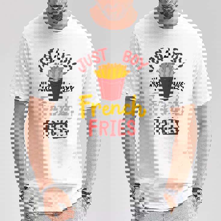 Just A Boy Who Loves French Fries フライドポテト じゃがいも ヴィーガン Tシャツ 面白い贈り物
