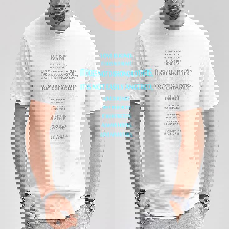 Liebe Ist Geduldig Liebe Ist Gütiges 聖書erskreuz Tシャツ 面白い贈り物