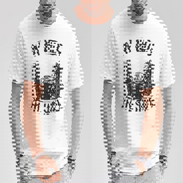 My Needs Areimple Guitars ビール愛好家 ギタリストギター Tシャツ 面白い贈り物