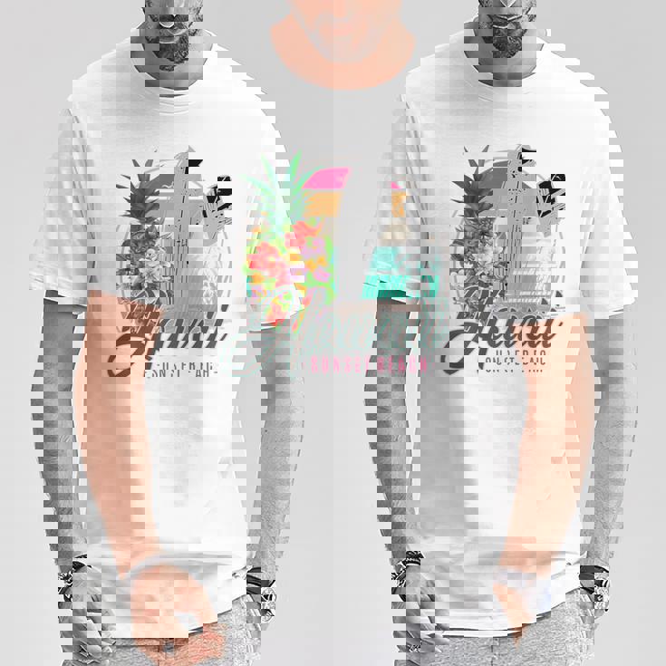 Sunset Beach Hawaii、サーフィンサーフボードレトロ、バックプリント Tシャツ 面白い贈り物