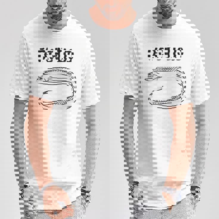 Tachiuo 太刀魚 タチウオス 魚好き 願掛け 釣り好き 海釣り 趣味 おもしろ 寿司ネタ 趣味釣り 船釣り 釣り Tシャツ 面白い贈り物