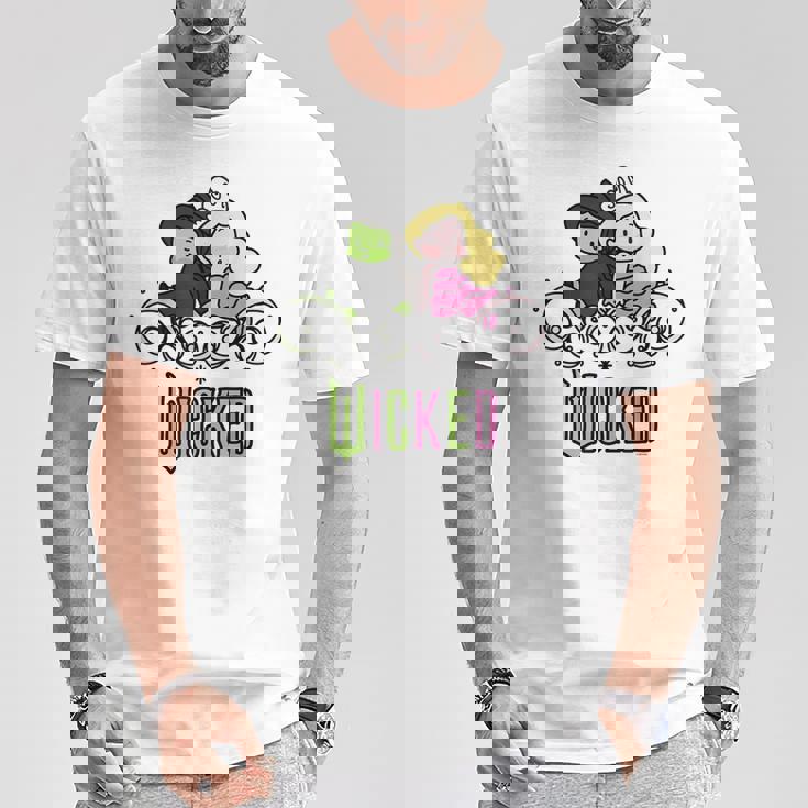 Wicked Elphaba & Glinda Together 遊び心のある漫画スタイル Tシャツ 面白い贈り物