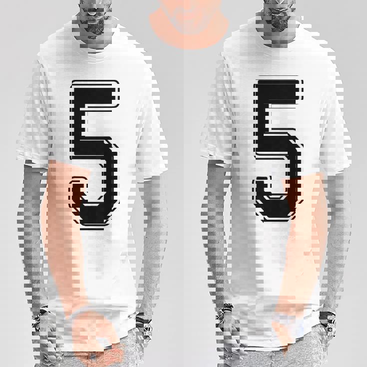 【バックプリント・背中側】5 数字 背番号 ユニフォーム ナンバー【ブラック／黒の文字】スポーツ 野球 サッカー 部活 Tシャツ 面白い贈り物