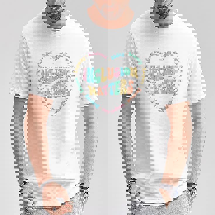 インクルージョン マターズ 自閉症 意識 スピード 教師 優しさ 長袖tシャツ Tシャツ 面白い贈り物
