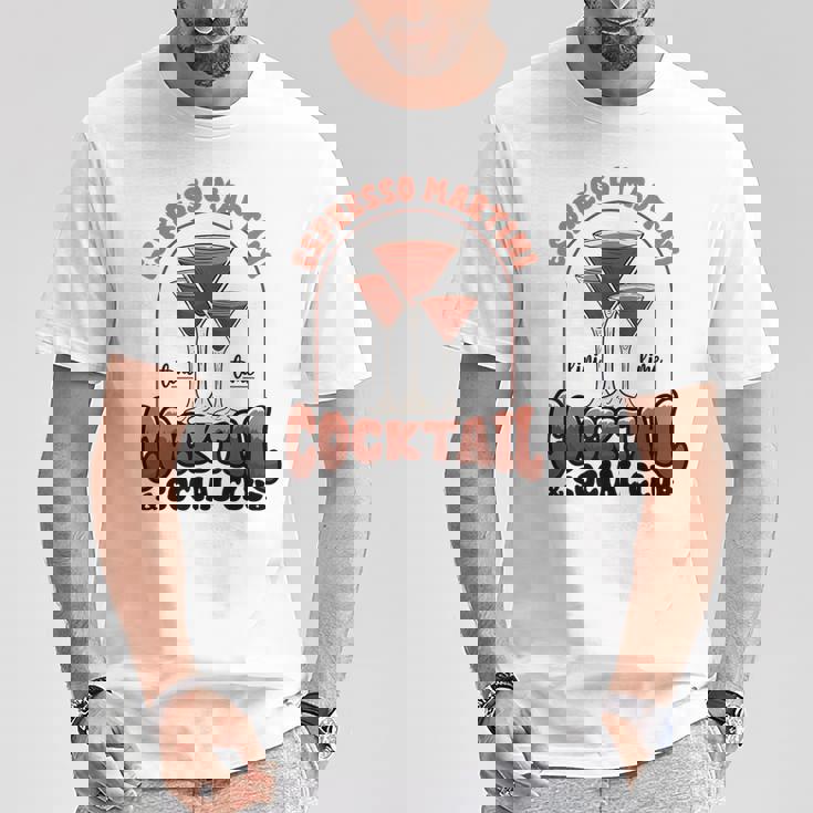 エスプレッソ・マティーニ・ソーシャル・クラブ・ウォッカ・コーヒー・ラバー・カクテル Tシャツ 面白い贈り物