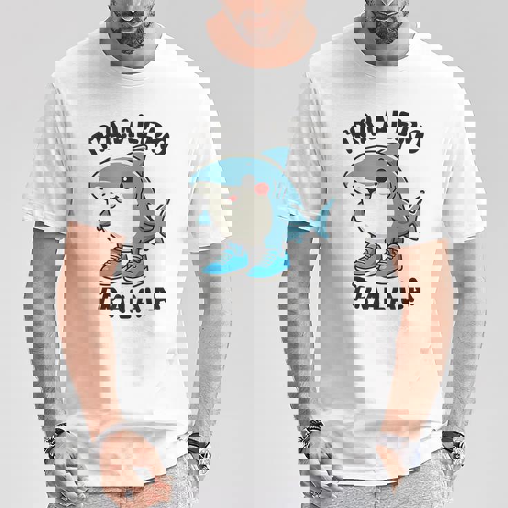 カワイイトラレロトラララ-イタリアブレインロットミーム Tシャツ 面白い贈り物