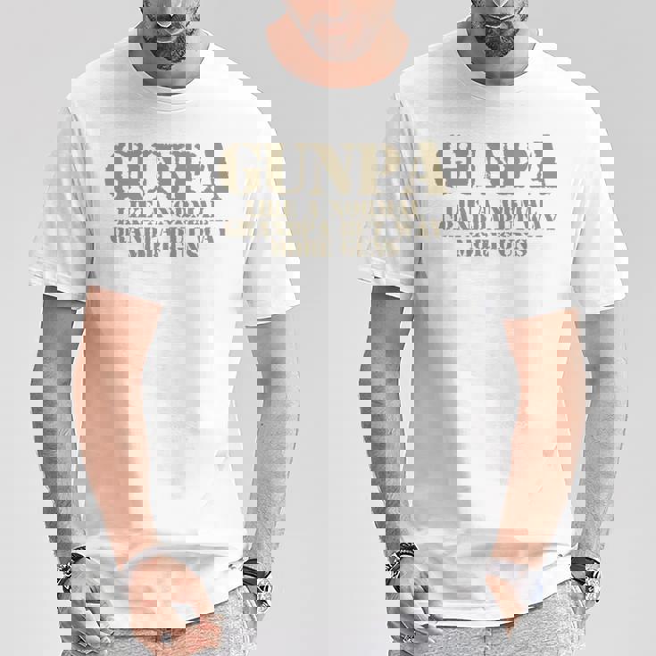 ガンパ 普通のおじいちゃん軍隊 銃好きのおじいちゃん 長袖tシャツ Tシャツ 面白い贈り物