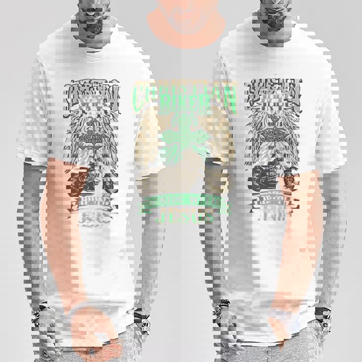 キリスト教バイカーライドウィズジーザスオートバイバックプリントデザイン Tシャツ 面白い贈り物