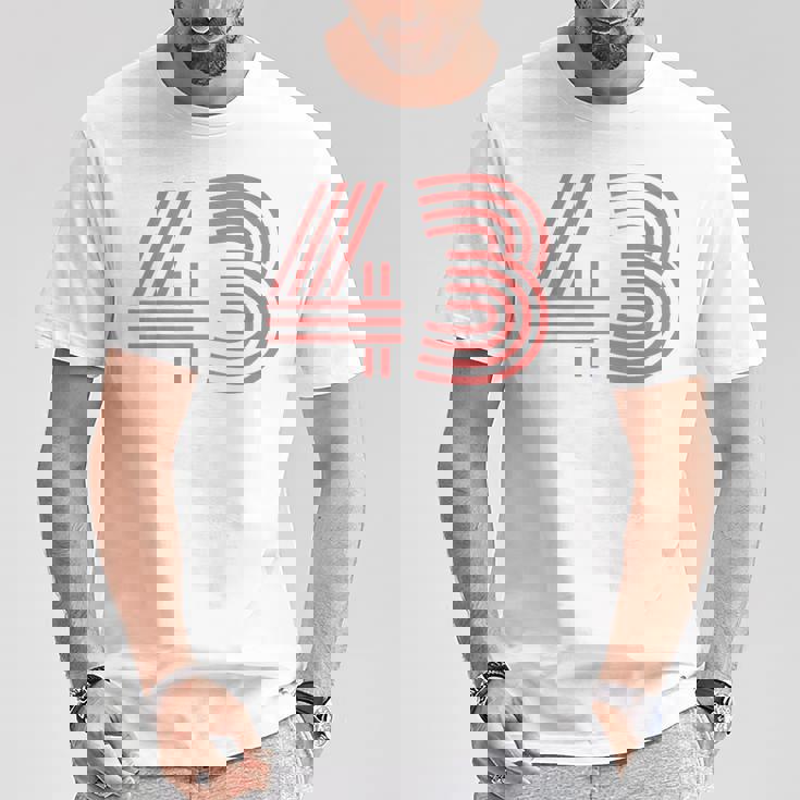 クールなレトロなレタリングジャージ、背番号43 Fourtythree Tシャツ 面白い贈り物