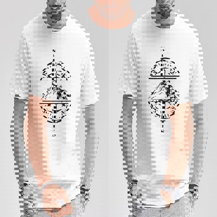 コンパス ローズ マウンテン シーン 自然 恋人 ハイキング バックパッキング Tシャツ 面白い贈り物