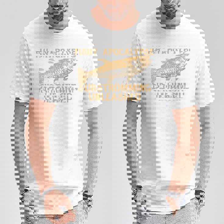 シュールストレミングの臭いゲロ魚チャレンジ 長袖tシャツ Tシャツ 面白い贈り物