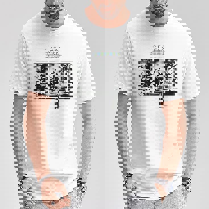 ジェネシス ザ ラム ライズ ダウン オン ブロードウェイ Tシャツ 面白い贈り物