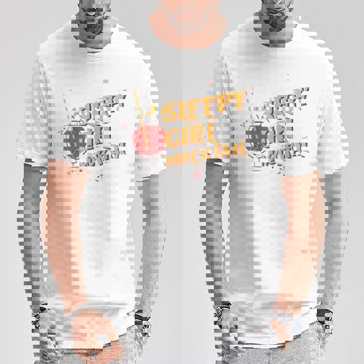 スリーピーガール モクテルクラブ レトロ ウェルネス キュート ファッショントレンド Tシャツ 面白い贈り物