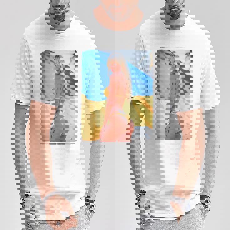 セクシーガールグラフィックtシャツ 「モダンピンナップガール&ウクライナ国旗2」 長袖tシャツ Tシャツ 面白い贈り物