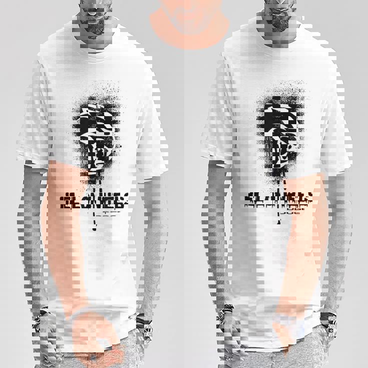 ダッジ・ヘルキャット・ヘル・オン・ホイールズ Tシャツ 面白い贈り物