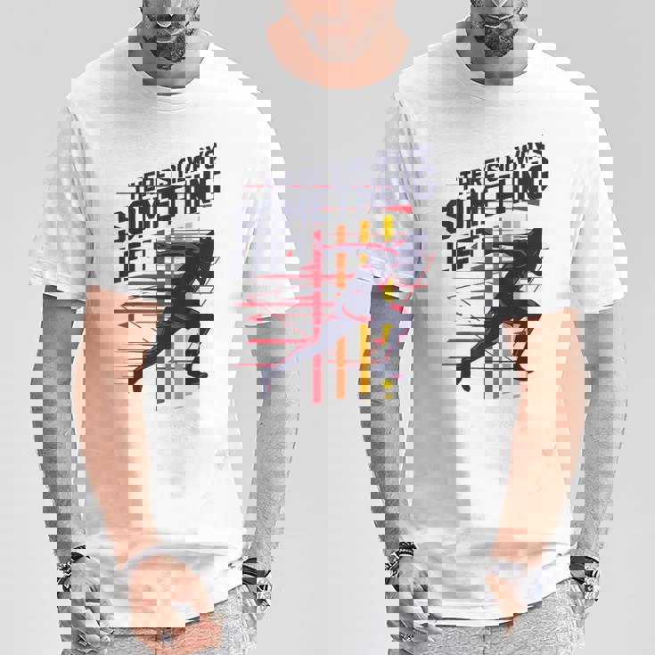 トラックアンドフィールド常に何かが残っている Tシャツ 面白い贈り物