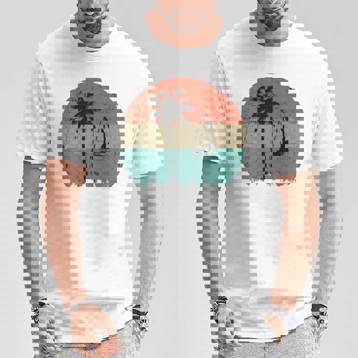 トロピカル ビーチ ヤシの木 ヴィンテージ レトロ 70年代 80年代 航海 Tシャツ 面白い贈り物