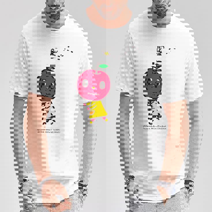 ハチさんとおにごっこ Tシャツ 面白い贈り物