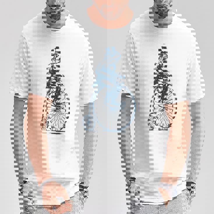 ビンテージのペニーファージング自転車に乗る粋なカエルのサイクリスト Tシャツ 面白い贈り物