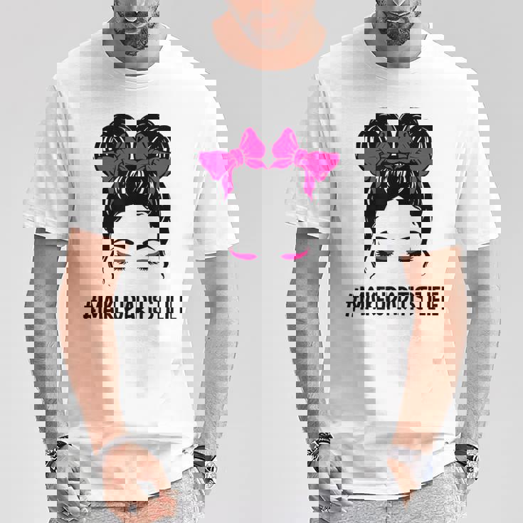 メイクアップアーティスト 美容師 美容師 顔 乱雑なお団子 Tシャツ 面白い贈り物