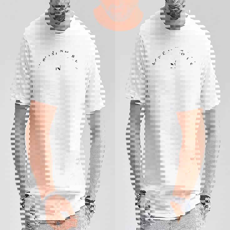 モビリス・イン・モビリ-ノーチラスモットー Tシャツ 面白い贈り物