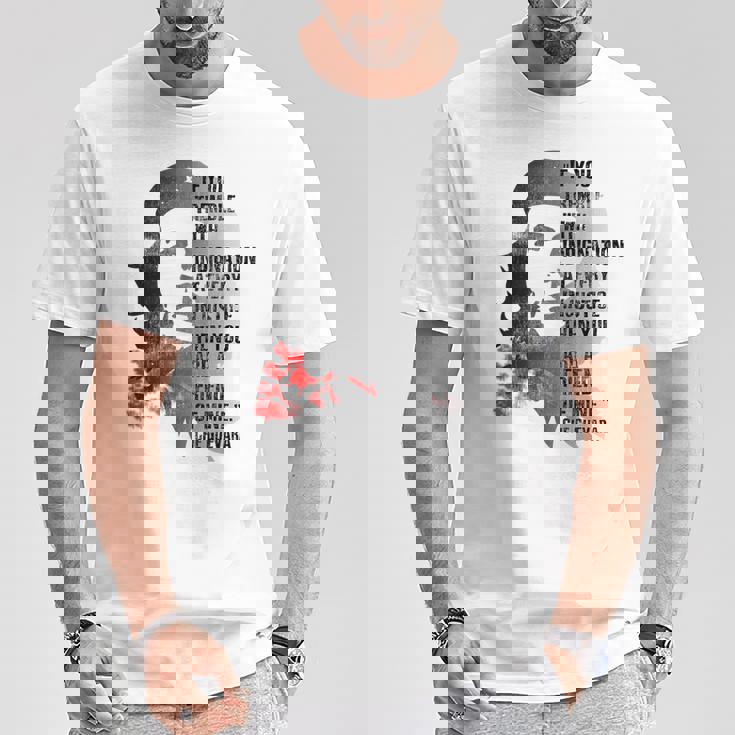 レトロなチェ・ゲバラのアドマイヤーズ革命の名言。ミーム Tシャツ 面白い贈り物