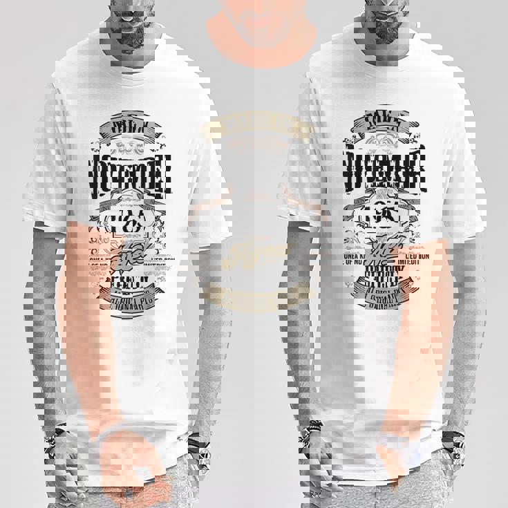 ヴィンテージ還暦祝い 1965年11月生まれ 60歳 Tシャツ 面白い贈り物