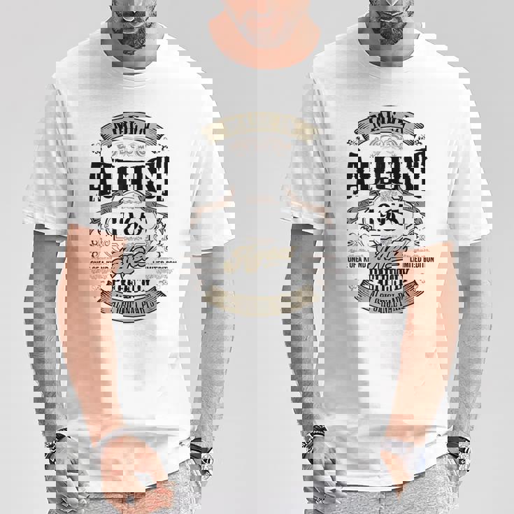 ヴィンテージ還暦祝い 1965年8月生まれ 60歳 Tシャツ 面白い贈り物