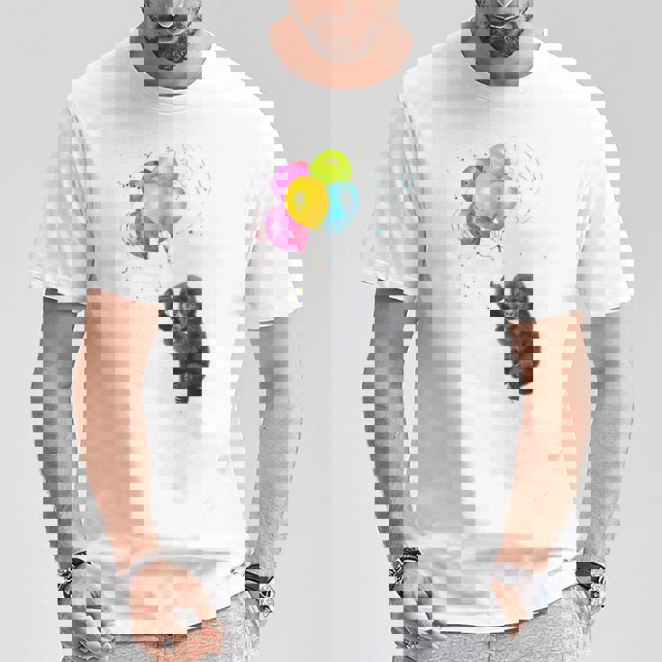 可愛い赤ちゃんのゴリラシルバーバックグラフィックバルーンアートワーク。 Tシャツ 面白い贈り物