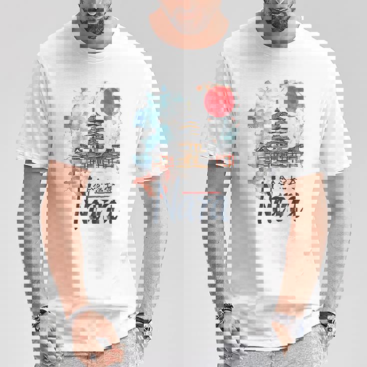 奈良 日本 市街地 旅行 お土産 和 水彩 行楽 Tシャツ 面白い贈り物